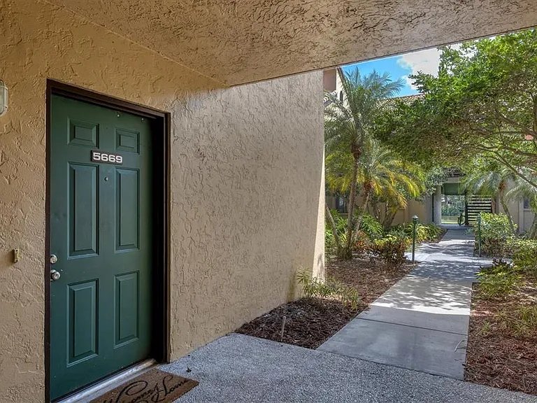 5669 Ashton Lake Dr #1 — Photo 2