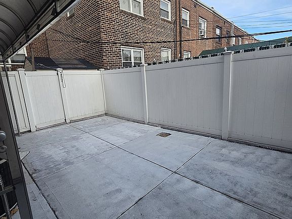 4th image of 48-19 30th Ave Floor 2