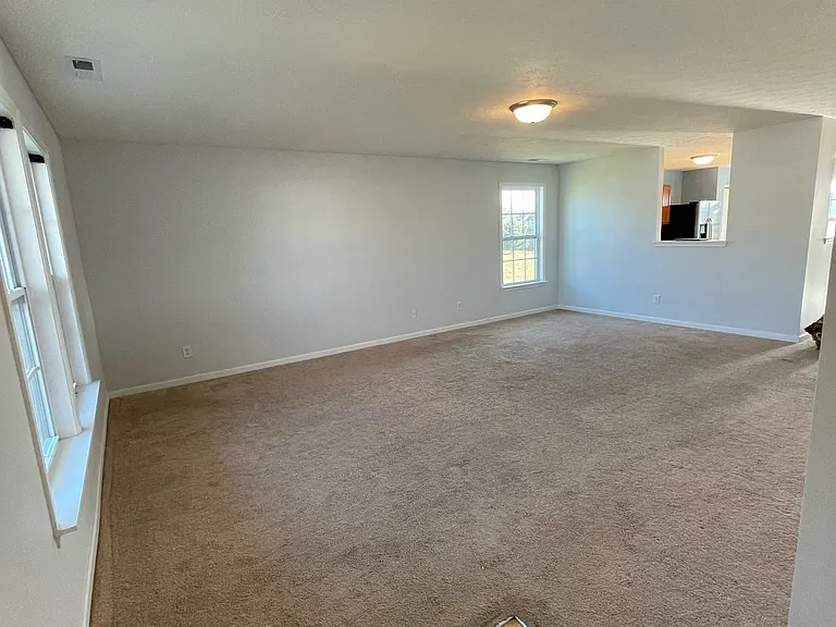 1697 Anthony Dr #0 — Photo 5