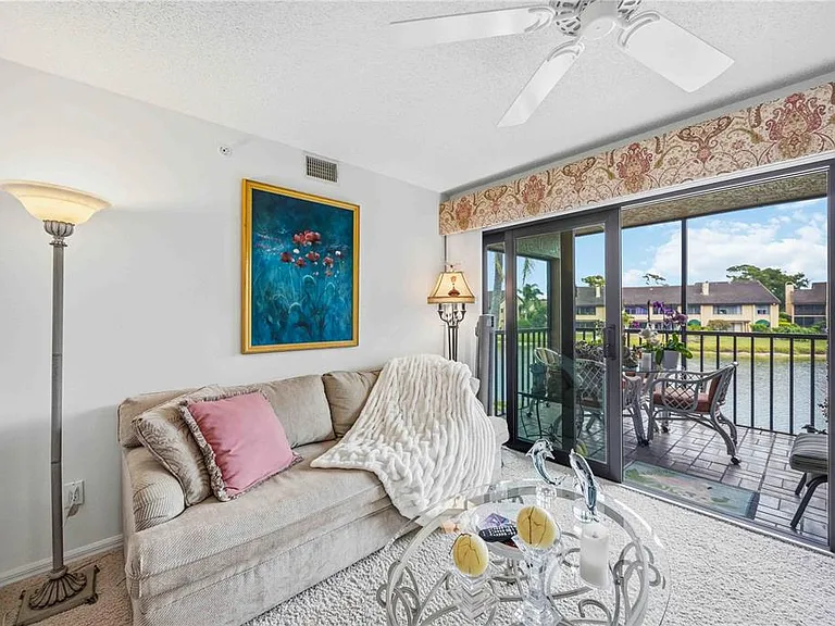 5627 Ashton Way #5627 — Photo 31