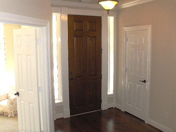 Foyer with spacious access