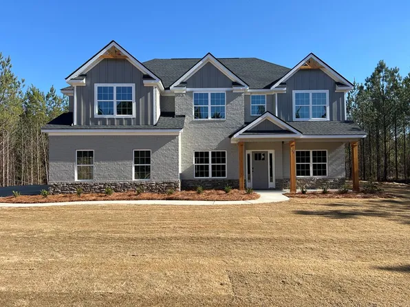 460 Mulberry Crossing Dr, Cataula, GA 31804