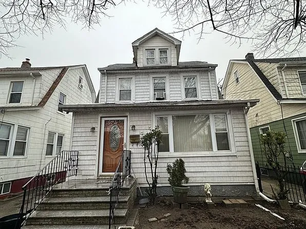 14111 182nd St, Springfield Gardens, NY 11413