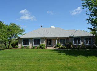 584 Sleeping Bear Trl, Gilberts, IL 60136