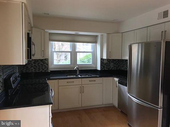 4th image of 479 Montalto Dr