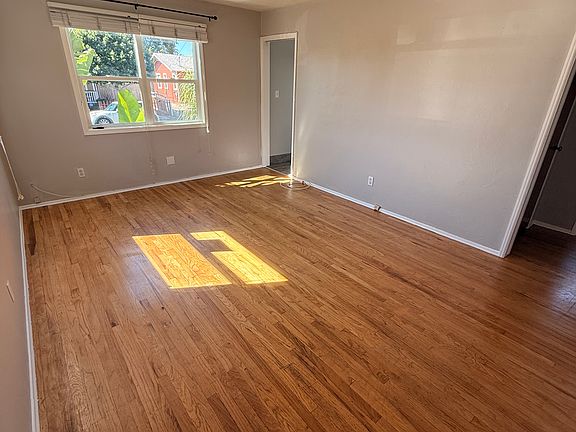 3rd image of 2227-29 31st St