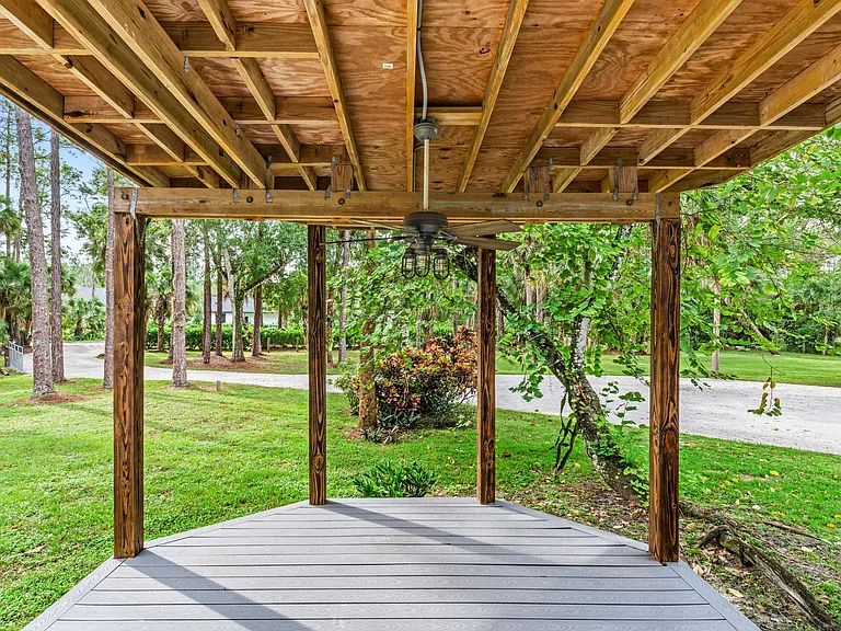 12151 Old Indiantown Rd — Photo 11