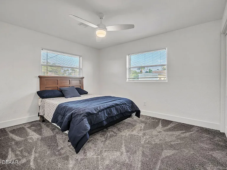 450 Lambert Ave — Photo 26