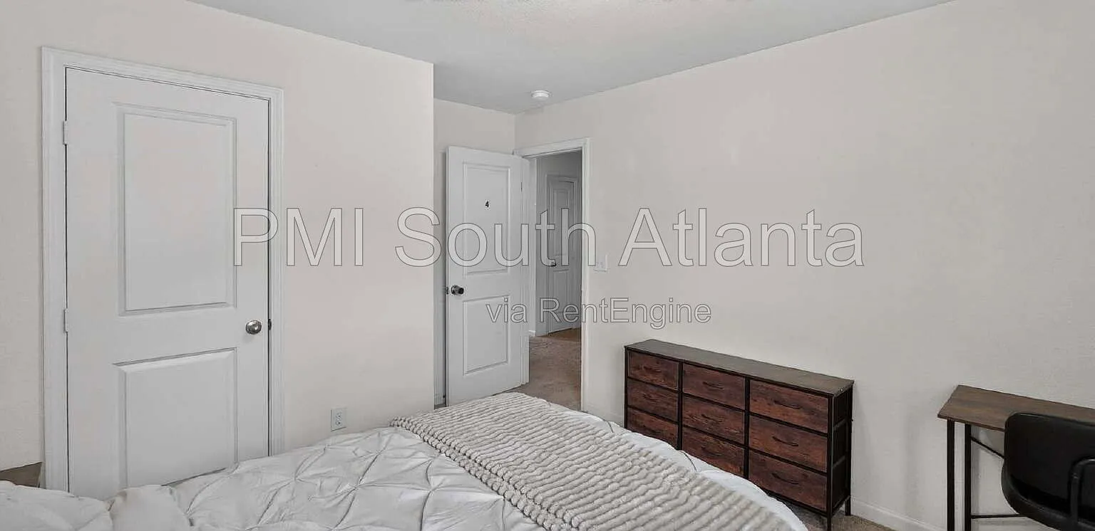 1 bed, 1.0 bath, $850 — Photo 3