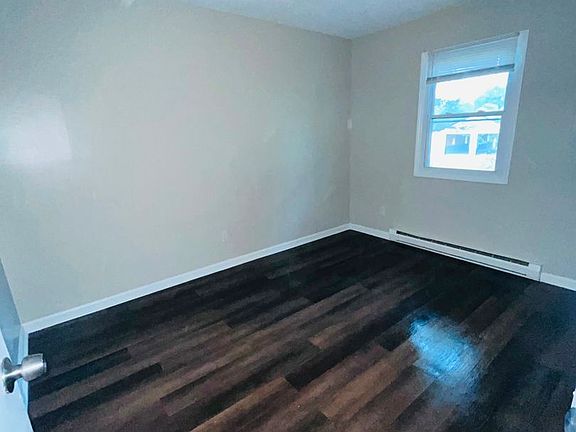 5th image of 706 Railroad Ave #706