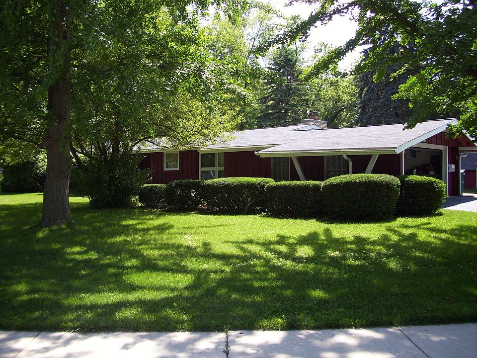 Outstanding Cedar/Stone Ranch