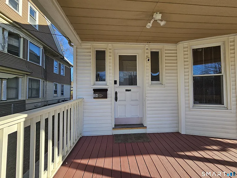 592 Laurel Ave #2 — Photo 2