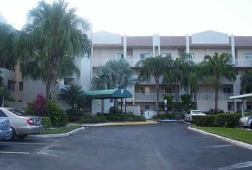 1st image of 7472 Granville Dr