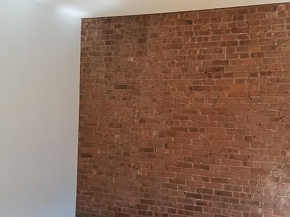 5th image of 213 W 136th St #2
