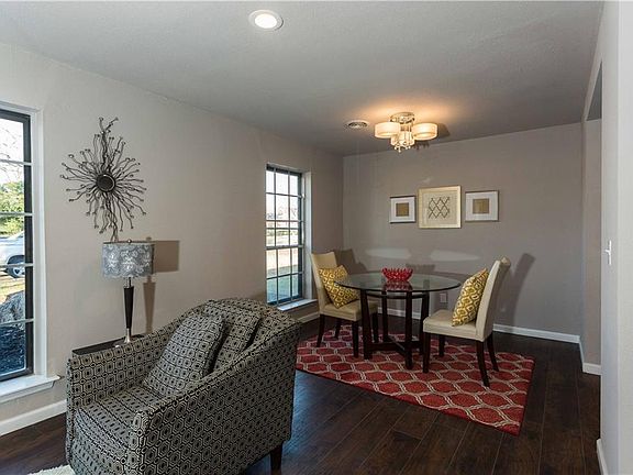 3rd image of 1516 Aldridge Dr