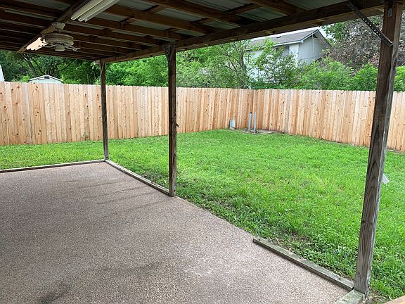 4th image of 1406 Lantern Light Dr
