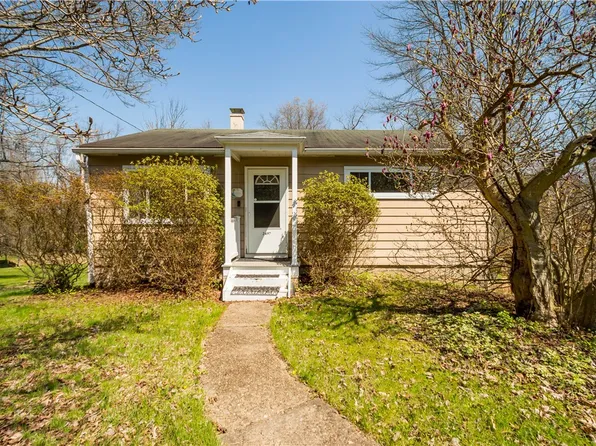 2497 Victoria Dr, Allison Park, PA 15101