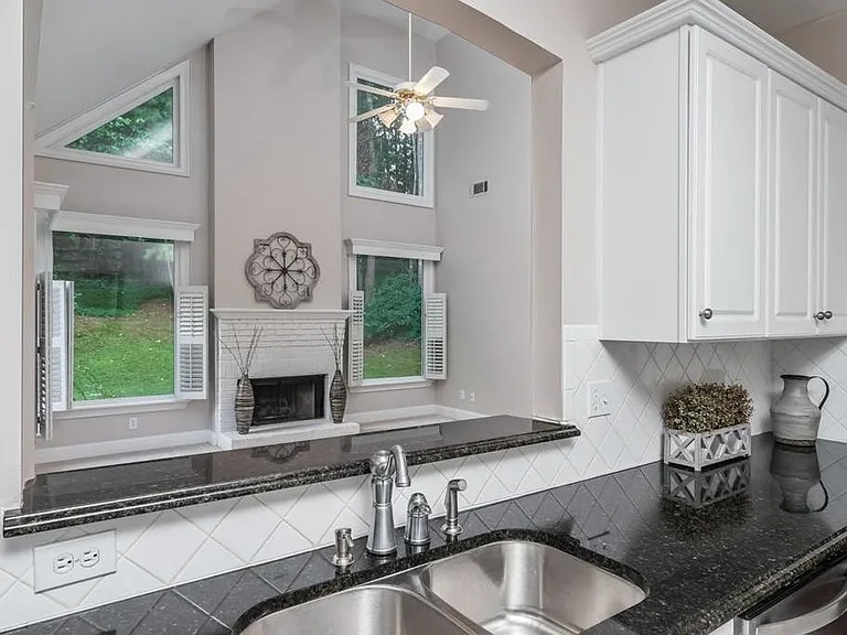 802 Satin Wood Pl — Photo 19