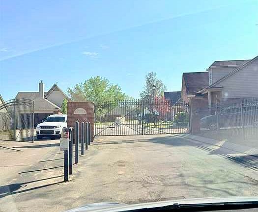 2nd image of 7479 Bakers Glenn Ln