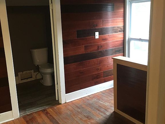 3rd image of 618 Fulton St #1/2