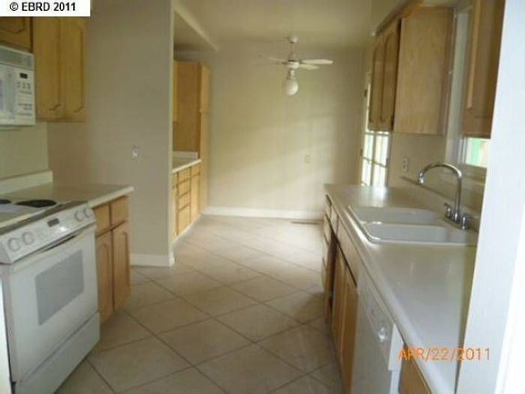 2nd image of 1725 Coralee Dr
