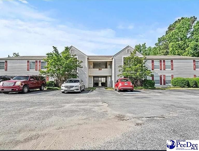 1st image of 701 Coventry Ln