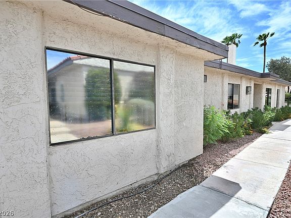 3rd image of 3133 Pradera Cir