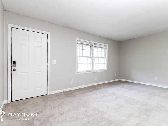 3rd image of 2027 Glenn Rd