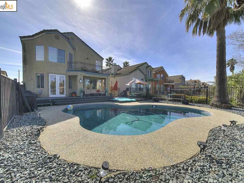 1st image of 2547 Cherry Hills Dr