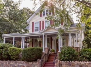 81 Broad St, Flemington, NJ 08822