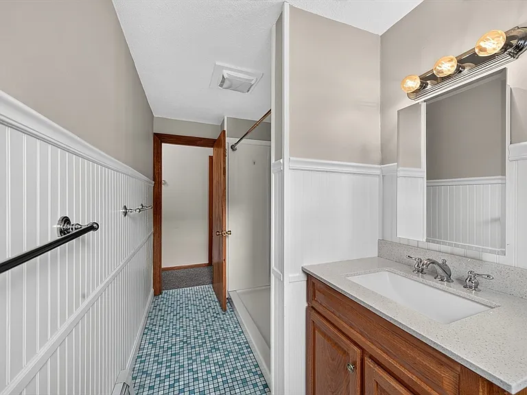 27-29 Normandy Ave #2 — Photo 21