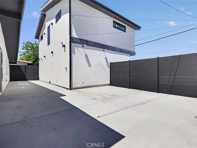 10806 Paso Robles Ave — Photo 31
