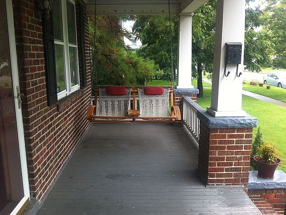 2nd image of 440 Maryland Ave