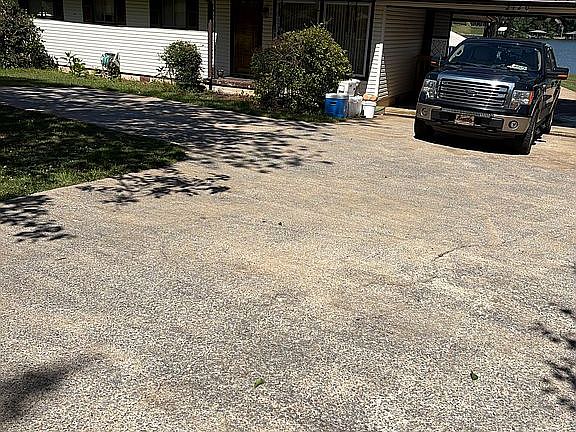 4th image of 2120 Rabbit Branch Rd