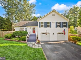 18 Parkwood Ct, Stafford, VA 22554