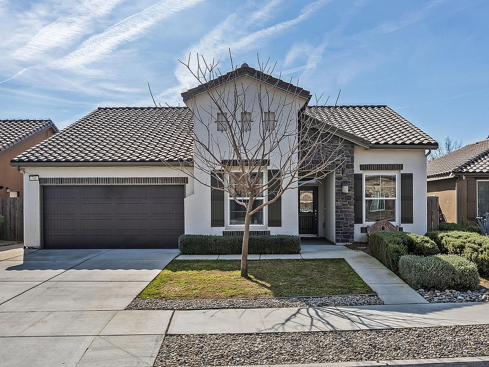 1st image of 701 Strada Street