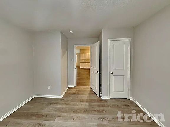 4th image of 639 Excelsior Dr #2