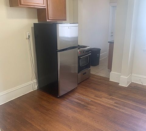 3rd image of 3107 Monument Ave #32