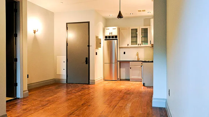 Rented by Lofts and Flats LLC | media 22