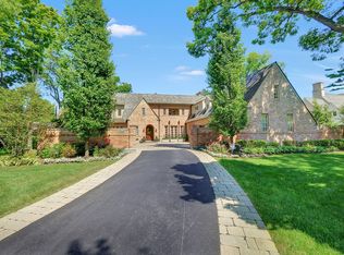 191 N Sheridan Rd, Lake Forest, IL 60045