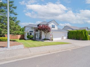 1833 NW 30th Cir, Camas, WA 98607