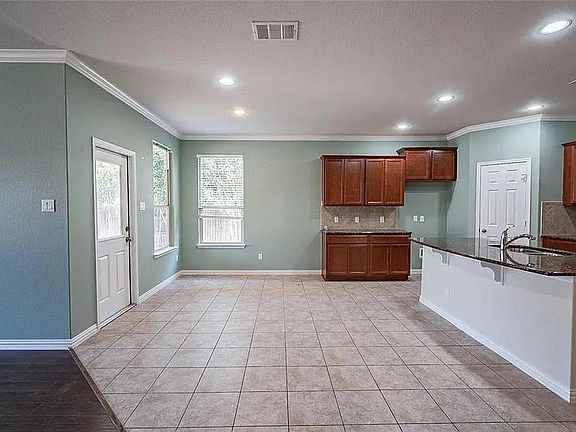 4th image of 19904 Wearyall Hill Ln