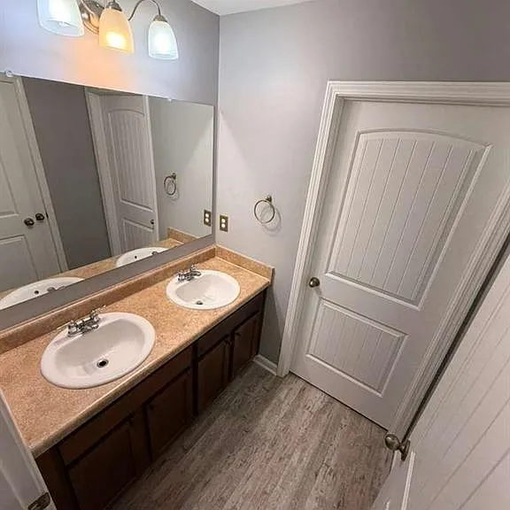 407 Aviary Ln — Photo 7