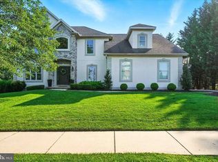 201 Ridgefield Dr, York, PA 17403