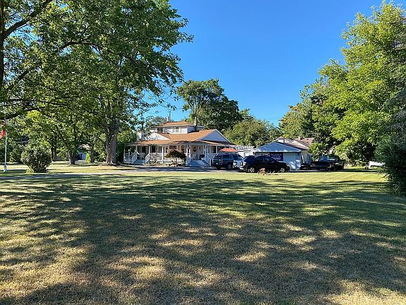4th image of 2119 Chancery Dr