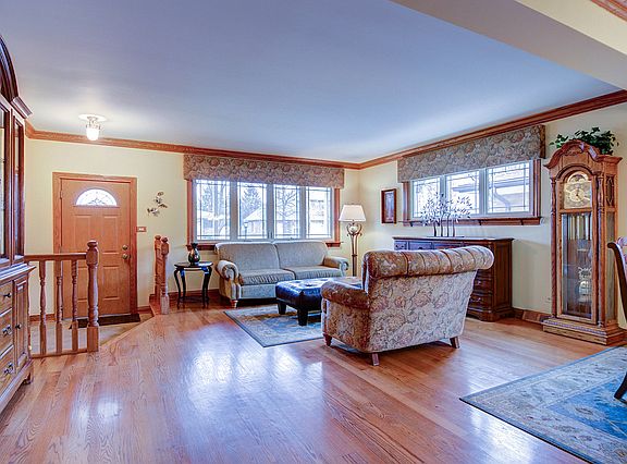 3rd image of 9804 S 51st Ave