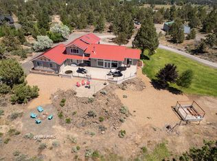 8290 SW 61st St, Redmond, OR 97756