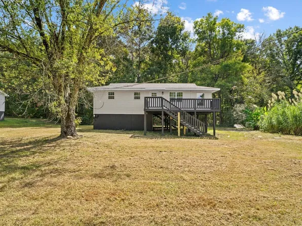 1313 Peggy Ln, Tunnel Hill, GA 30755