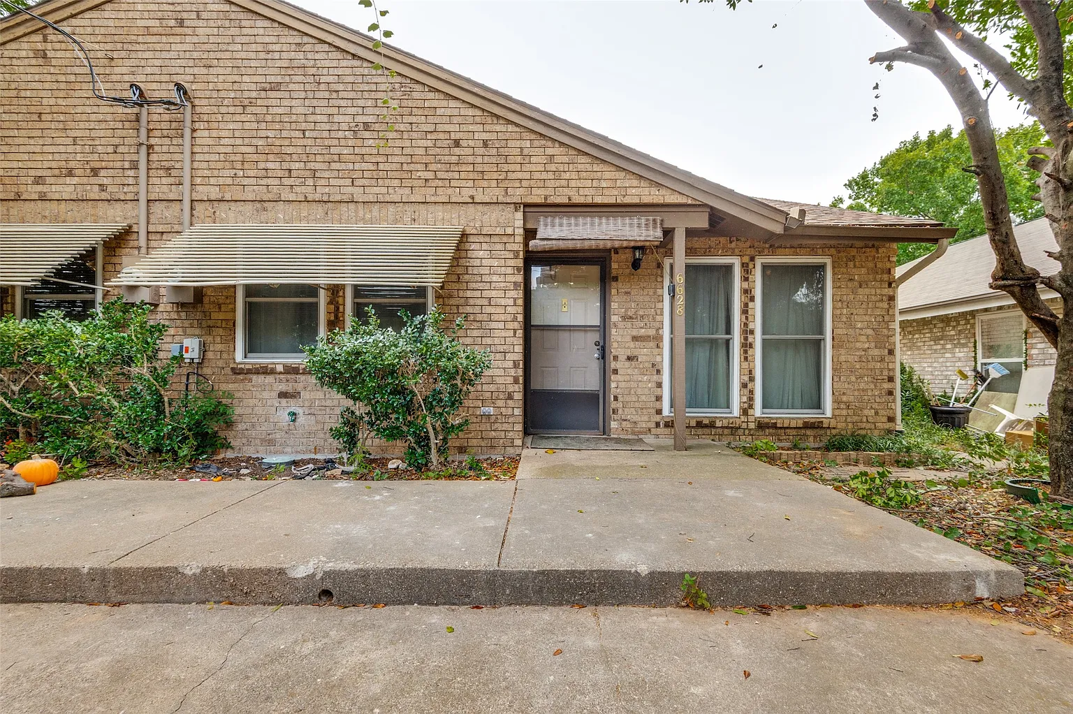 6628 Legters Dr photo 1