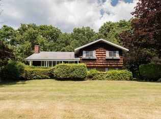18 Meadowfield Ln, Glen Cove, NY 11542